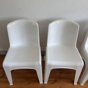Set of 4 Gilac chairs from 1970.