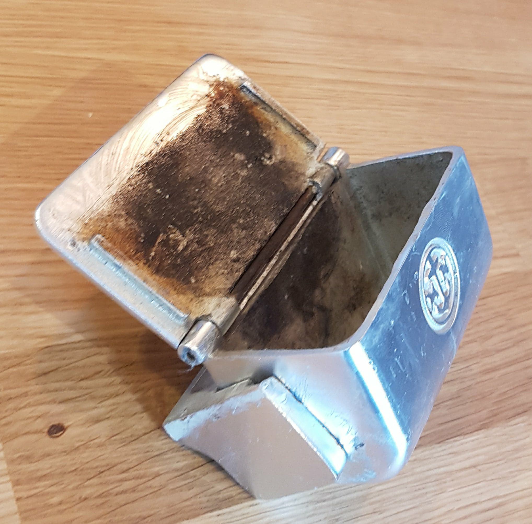 Ashtray old wall Navy