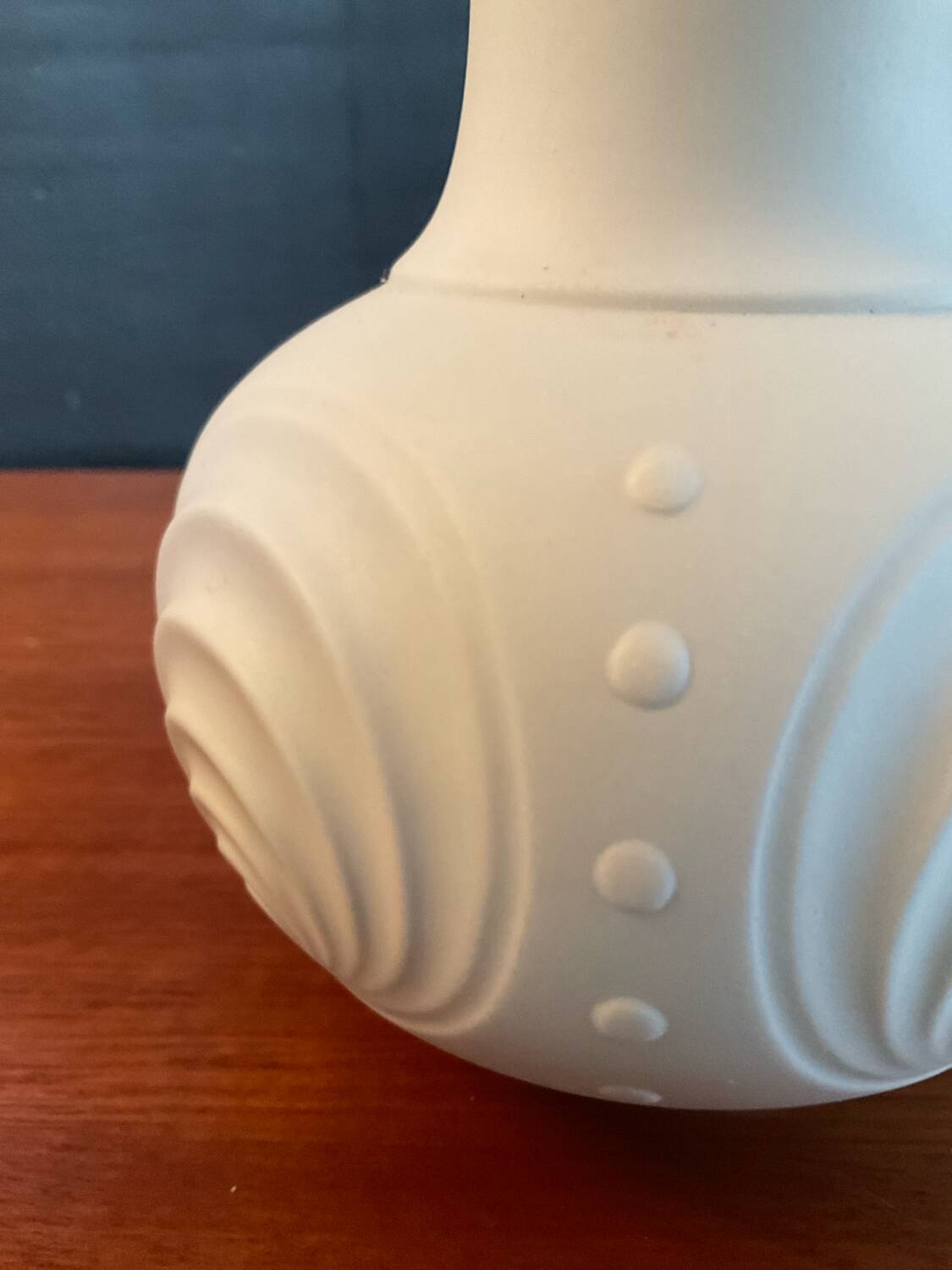 Seltmans Op Art vase Germany in biscuit porcelain from the 1960s.