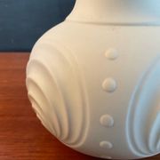 Seltmans Op Art vase Germany in biscuit porcelain from the 1960s.