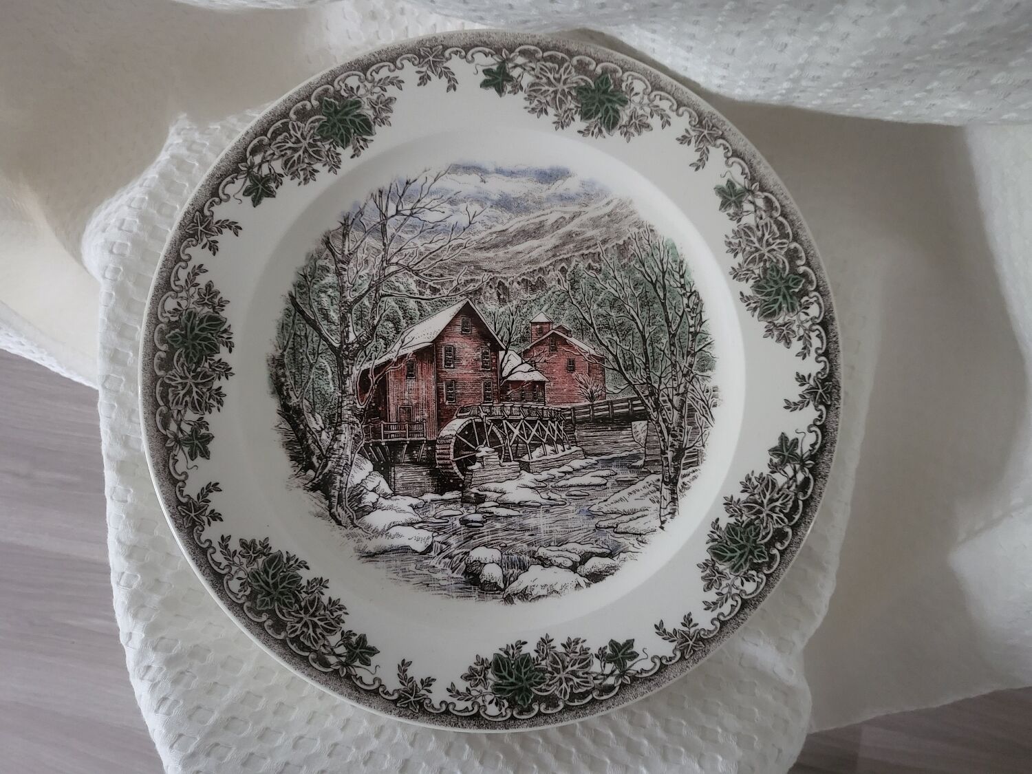 Set of 9 queen's english porcelain plates