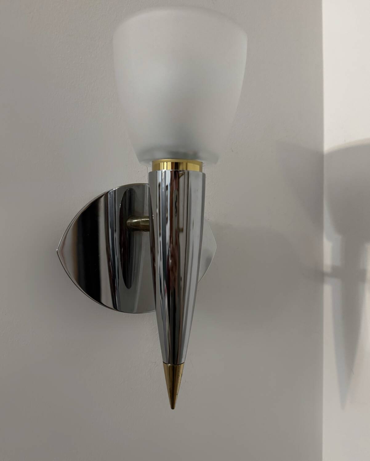 Leola wall lights from the 80s