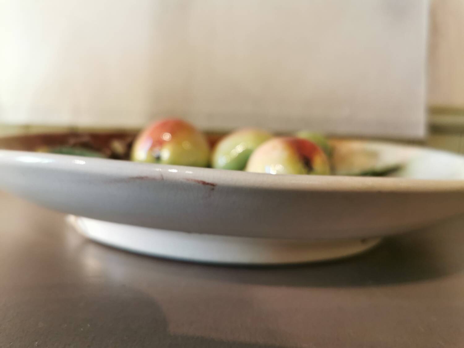 Large barbotine dish