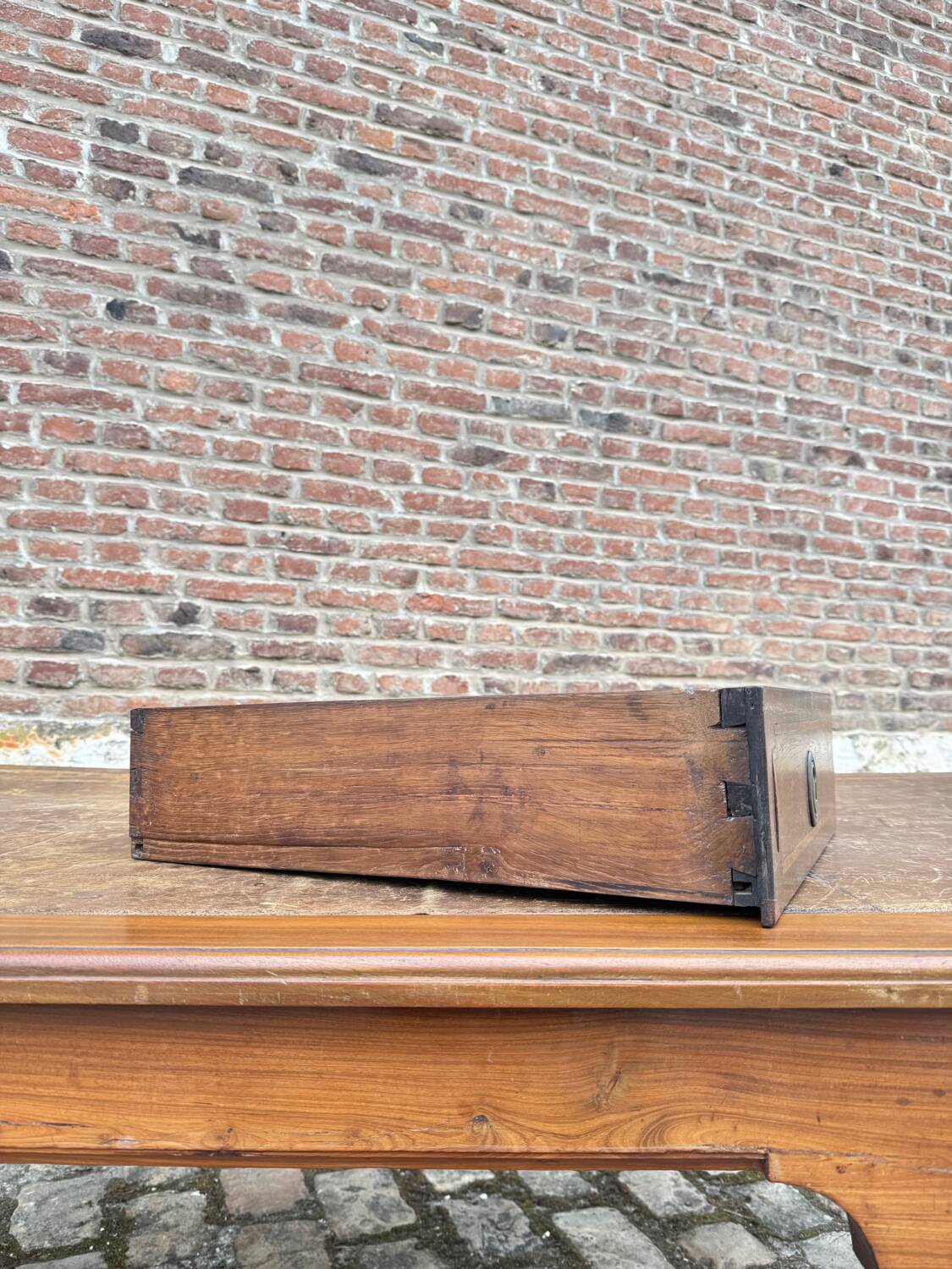 Very large double-sided mahogany desk from the Louis XVI 18th century