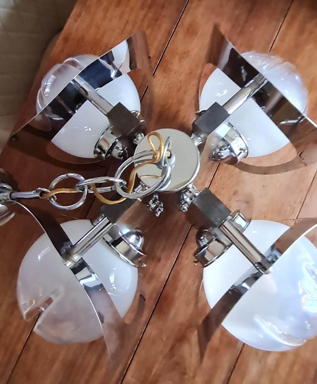 Avmazzega chandelier