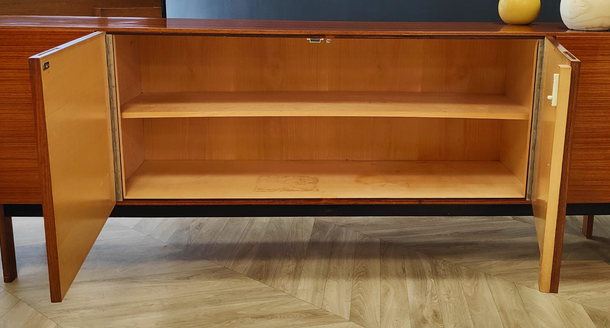 Enfilade Mid Century
