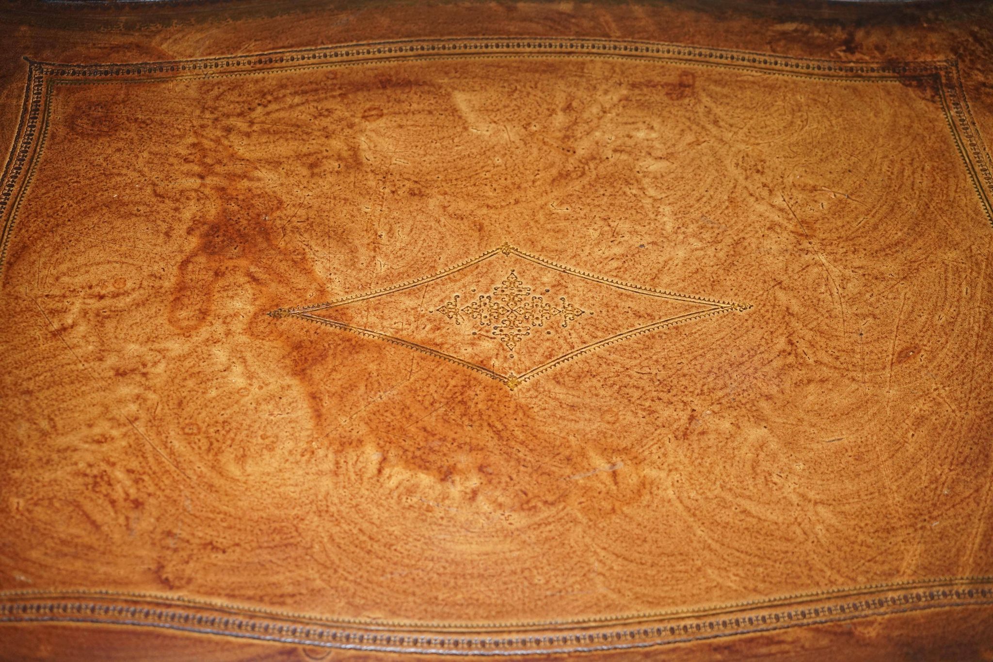 Pine desk with leather and gilding, late Victorian period around 1900.