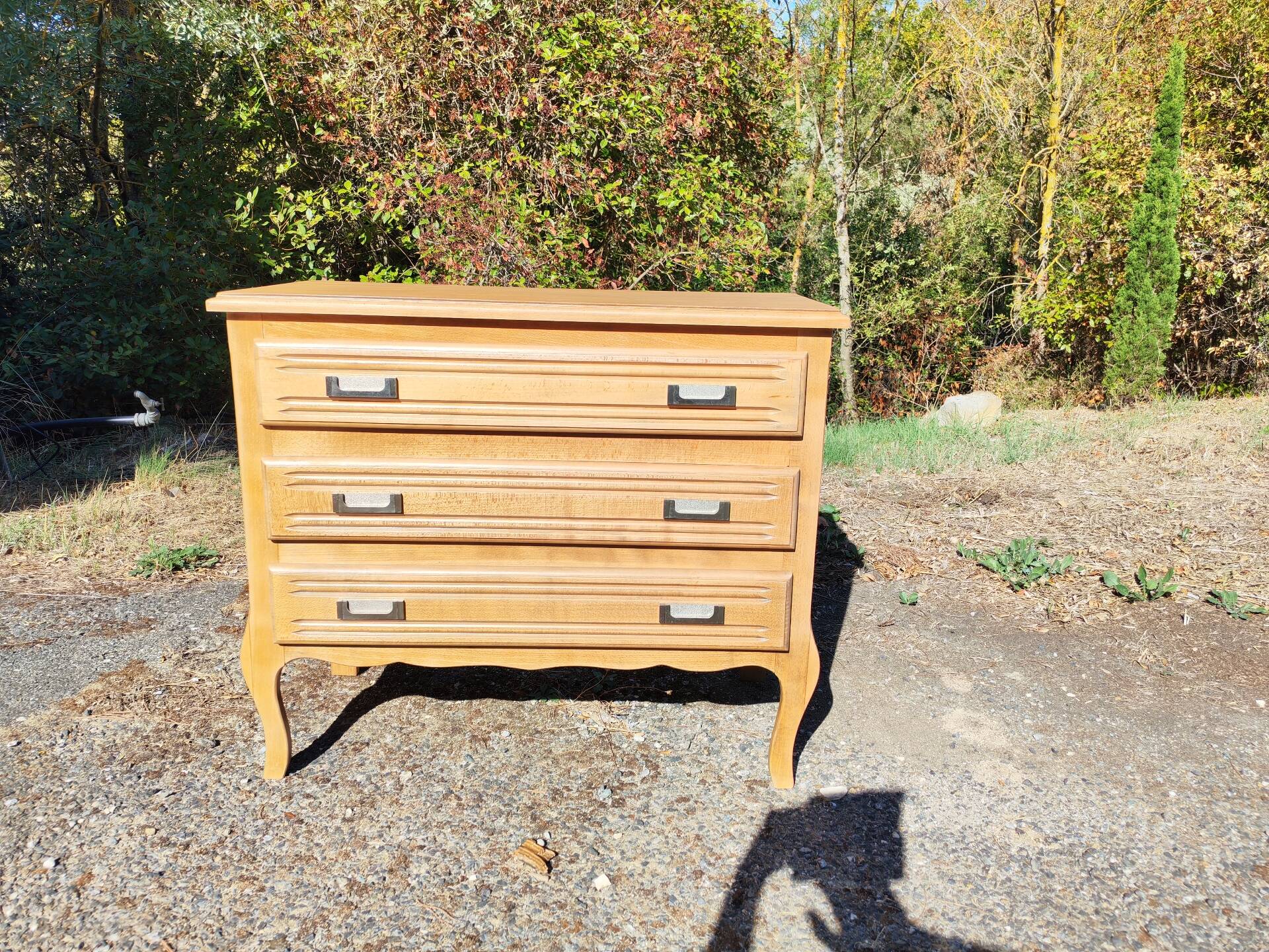 Commode vintage en chêne, rénovée.