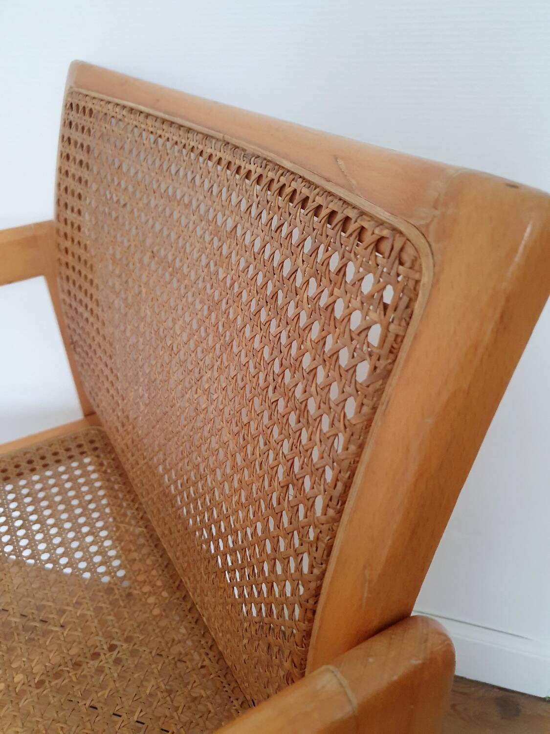 Fauteuil en hêtre et cannage 1980