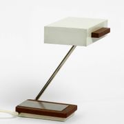 Lampe de table en métal léger en teck Kaiser Leuchten des années 1960.