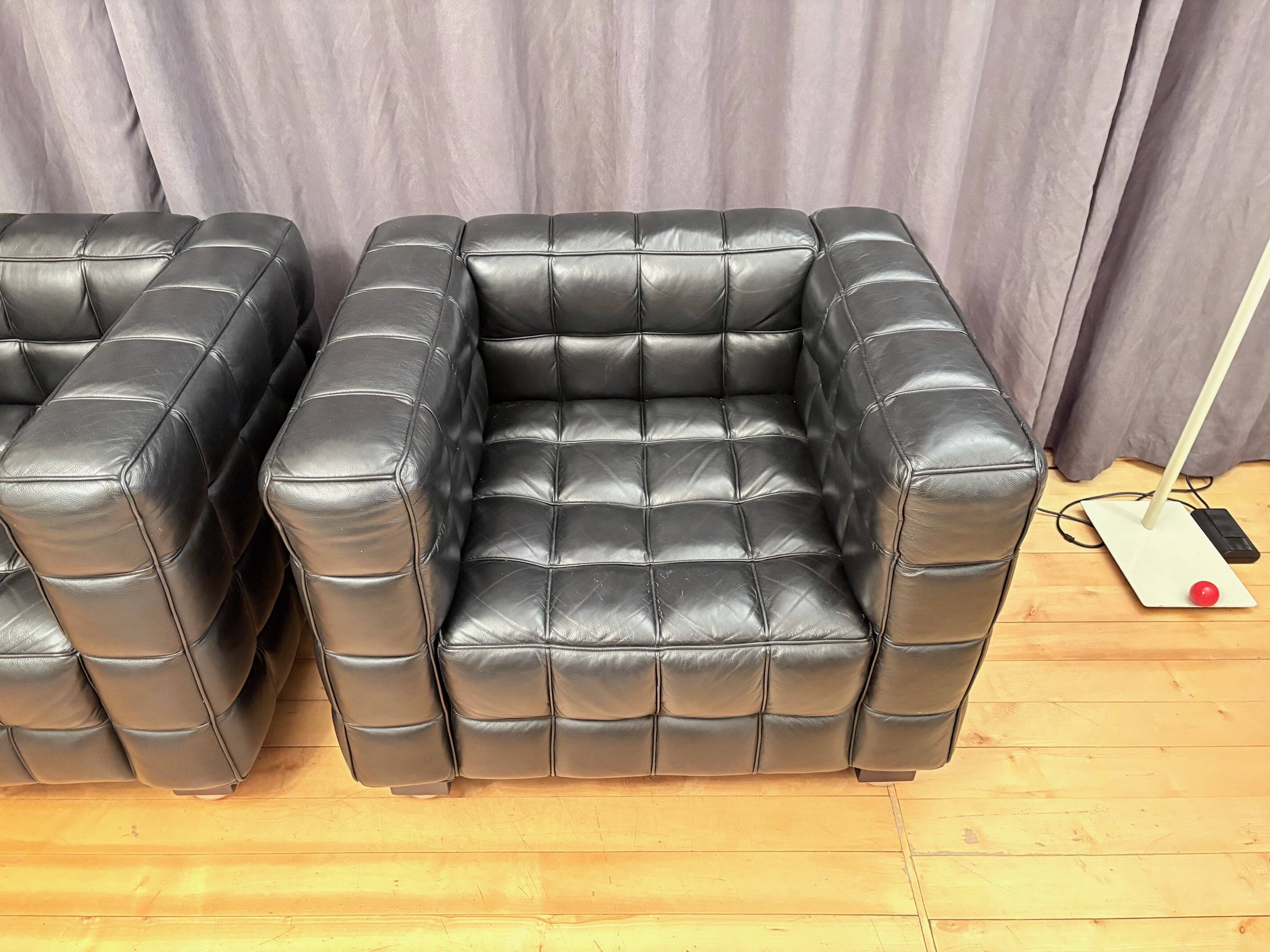 Paire de fauteuils Kubus 8020, conçus par Josef Hoffmann, Wittmann, Autriche
