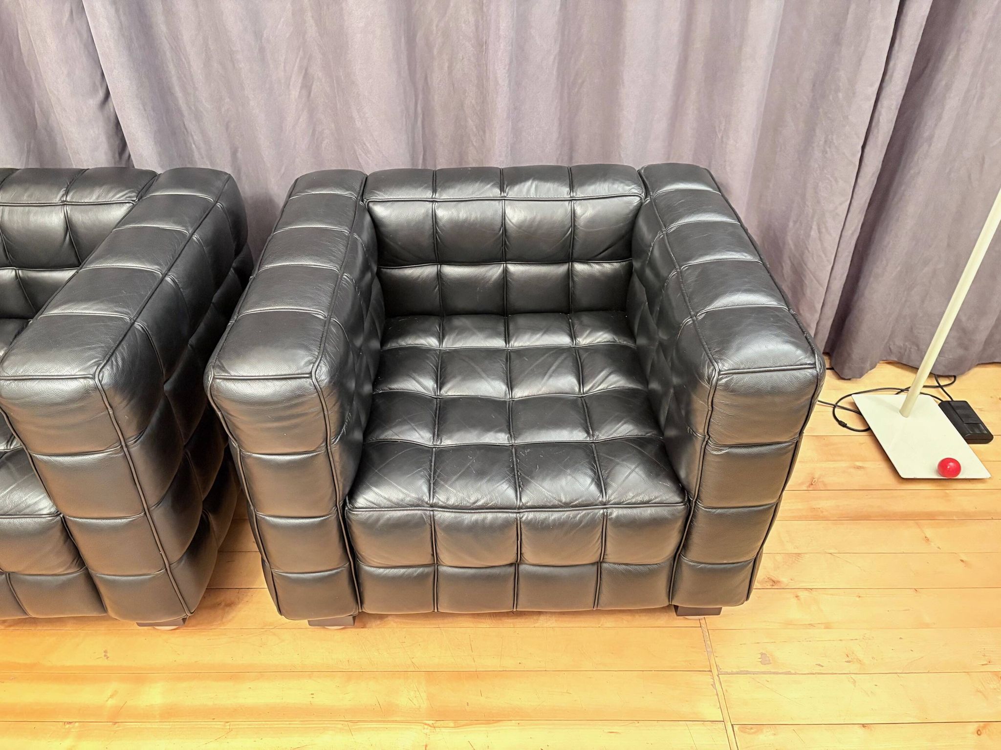 Paire de fauteuils Kubus 8020, conçus par Josef Hoffmann, Wittmann, Autriche
