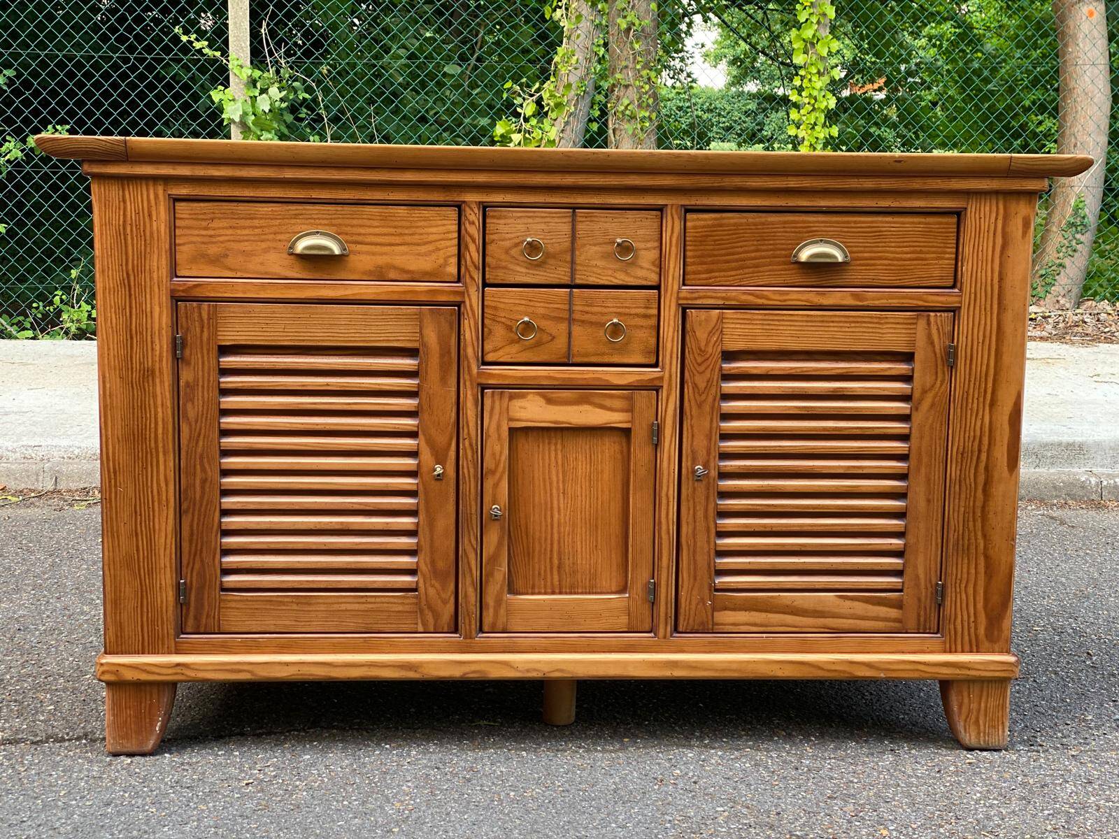 Scandinavian solid wood sideboard with 3 doors and 6 drawers, 160 cm