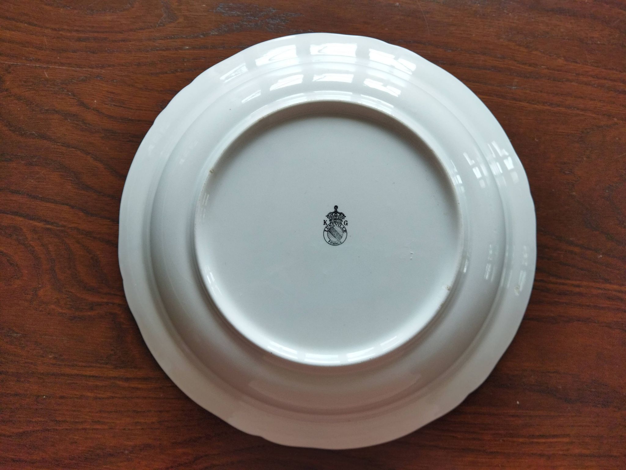 Shallow dish "Fine Street Lamp" KG Lunéville
