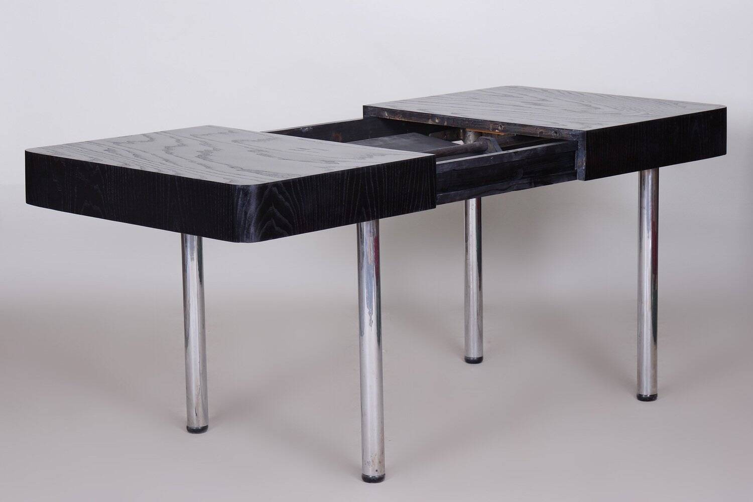 Bauhaus Extendable Dining Table in Oak Veneer and Chrome, 1930s