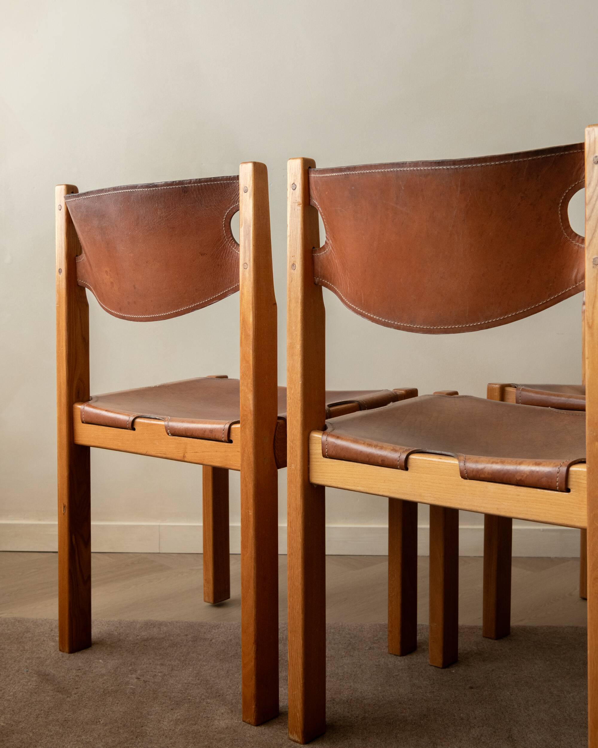 Brutalist Elm and Leather Dining Chairs by Maison Regain, 1970s, Set of 4