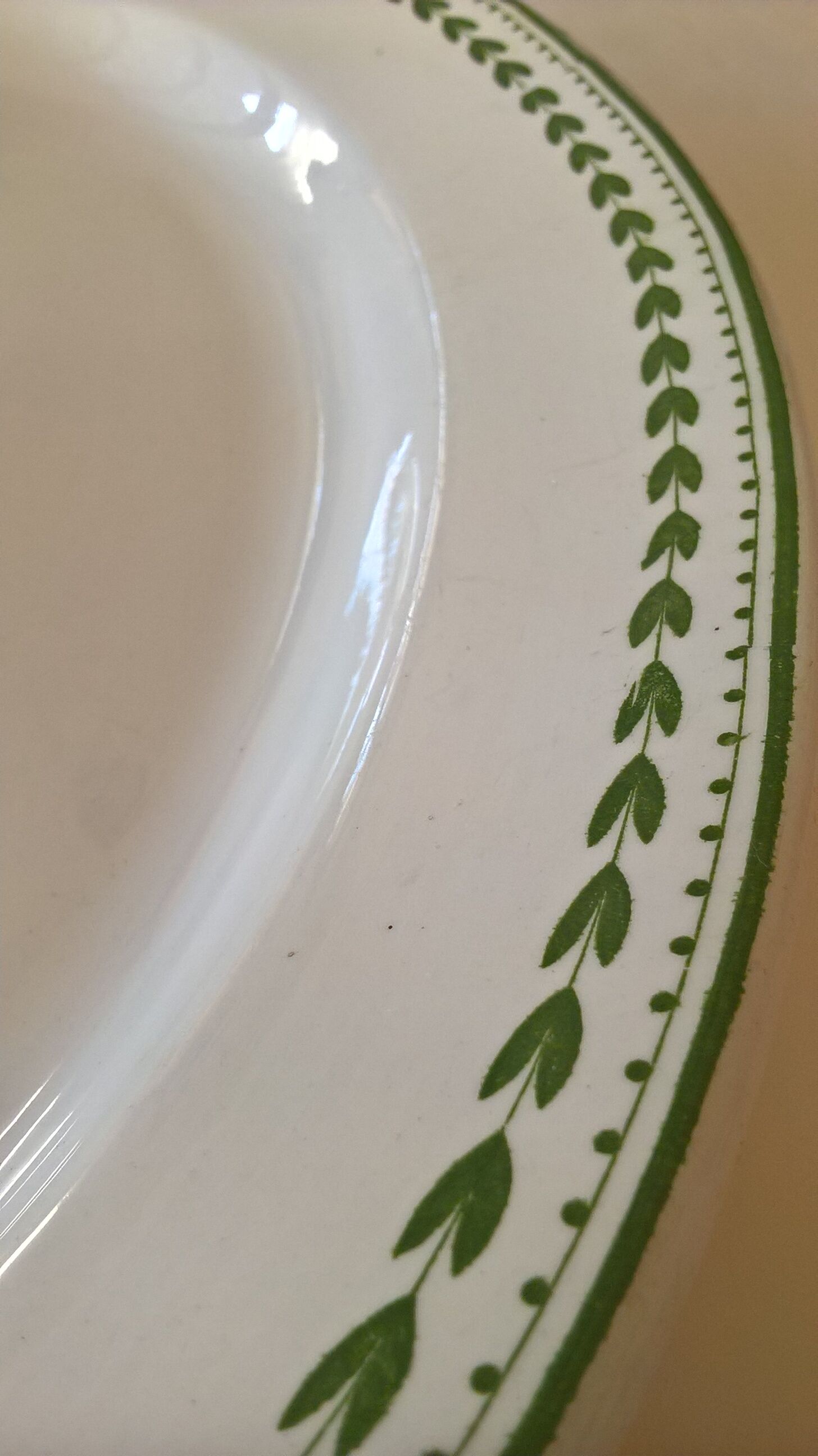 BFK Laurier service dish