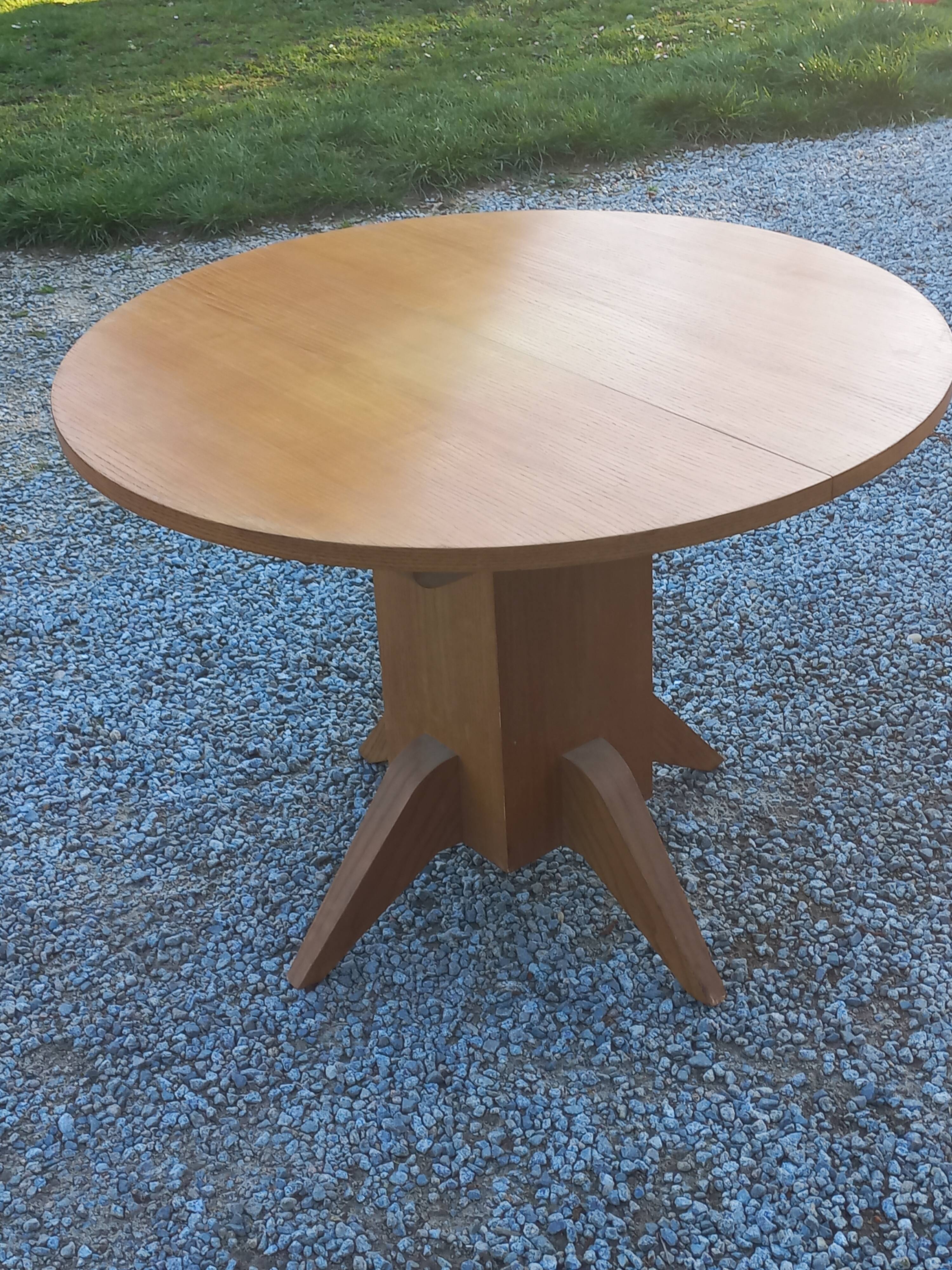1950s round oak table, 2 heights, central quadripod leg