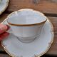 Tasses et sous-tasses en véritable porcelaine de limoges, blanche liseré doré, vintage