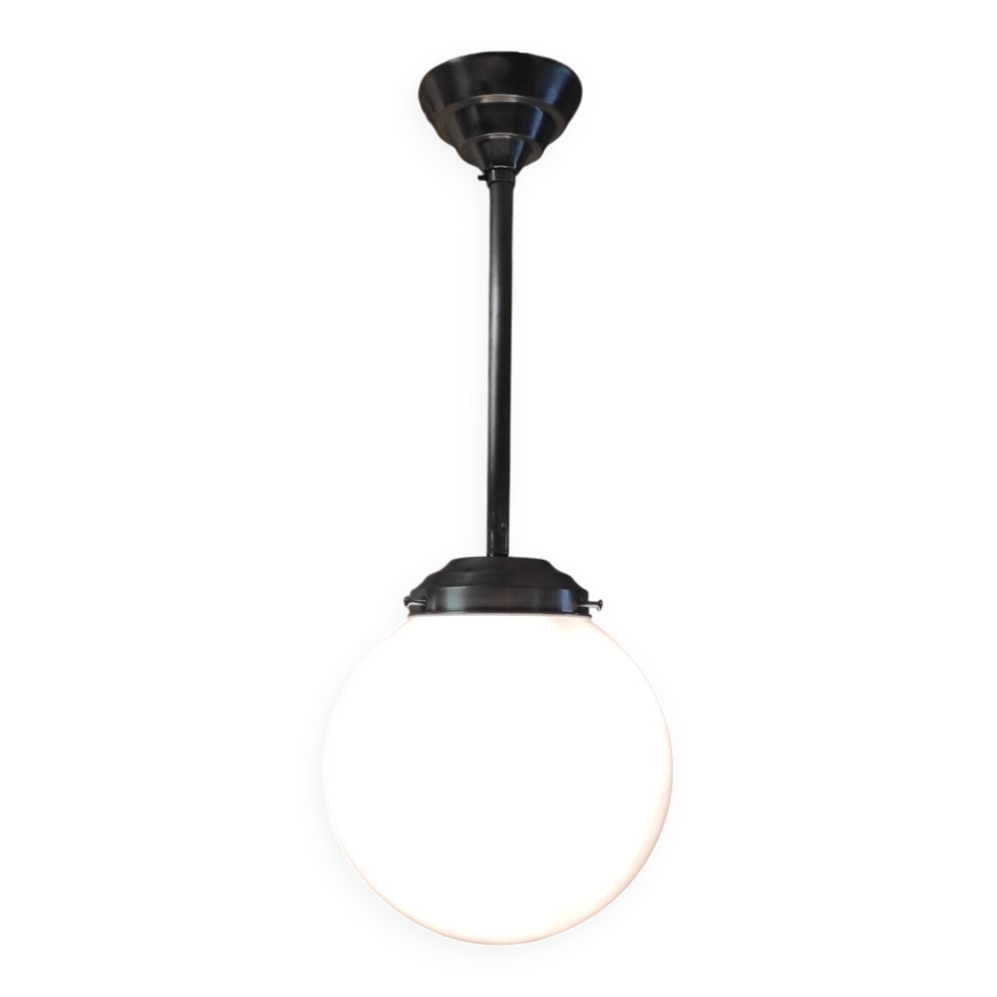 Bauhaus style suspension in aluminium and opaline, diameter 25 cm - mid 20th century.