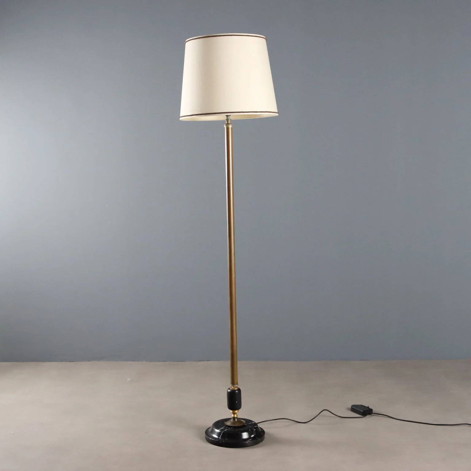 Vintage floor lamp in brass, marble and fabric, Italian design, 1950s.