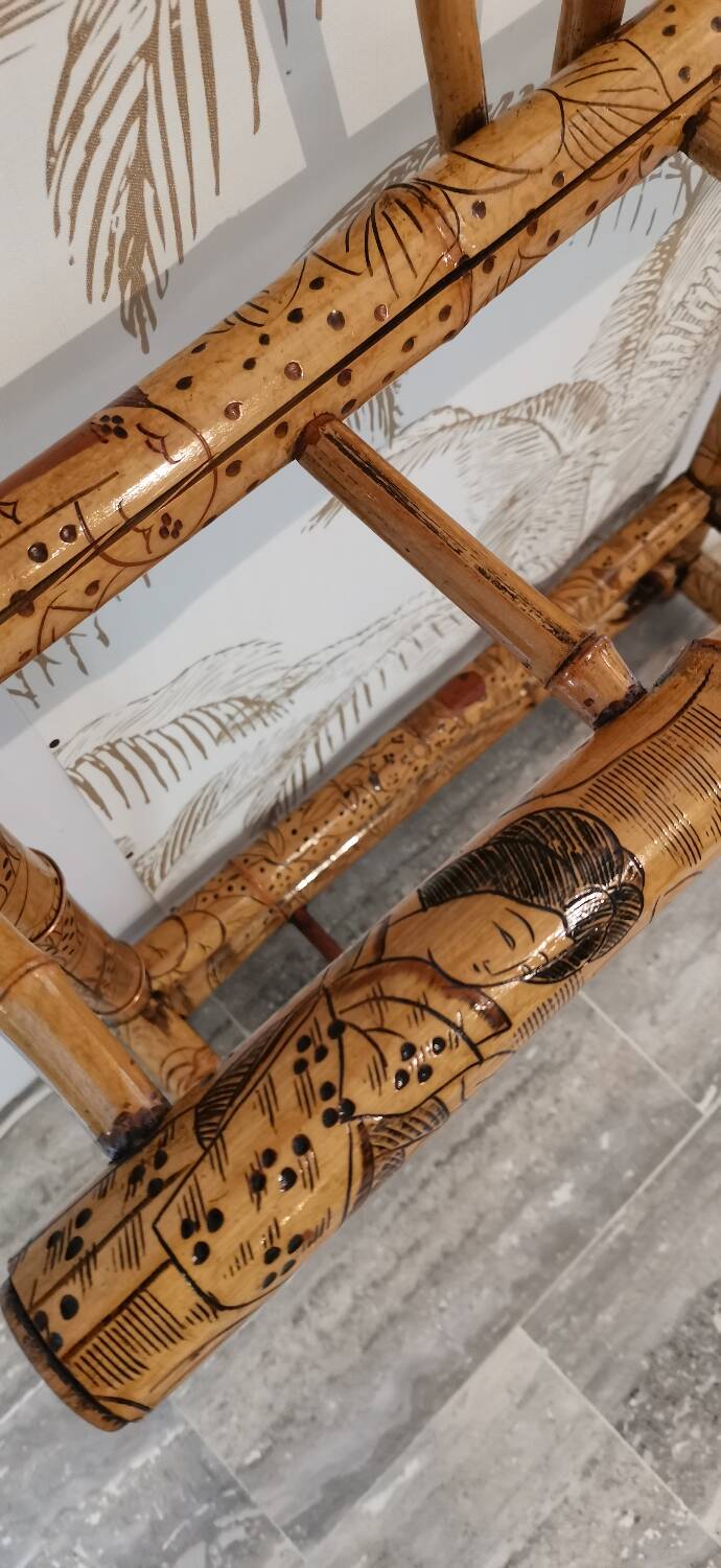 Bamboo wall-mounted locker