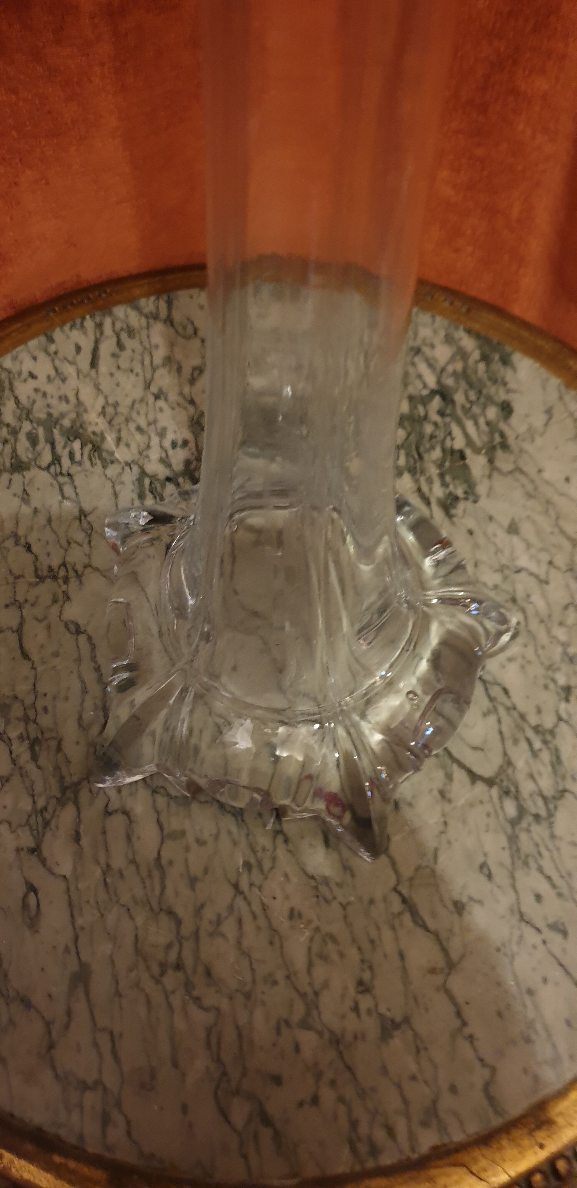 Vase soliflore molded glass