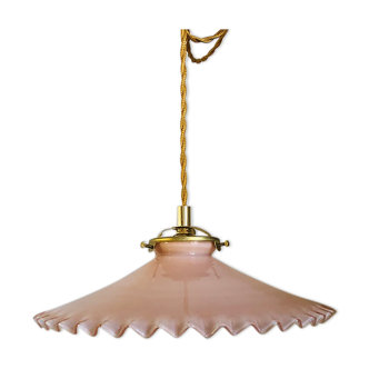 Pink opaline suspension