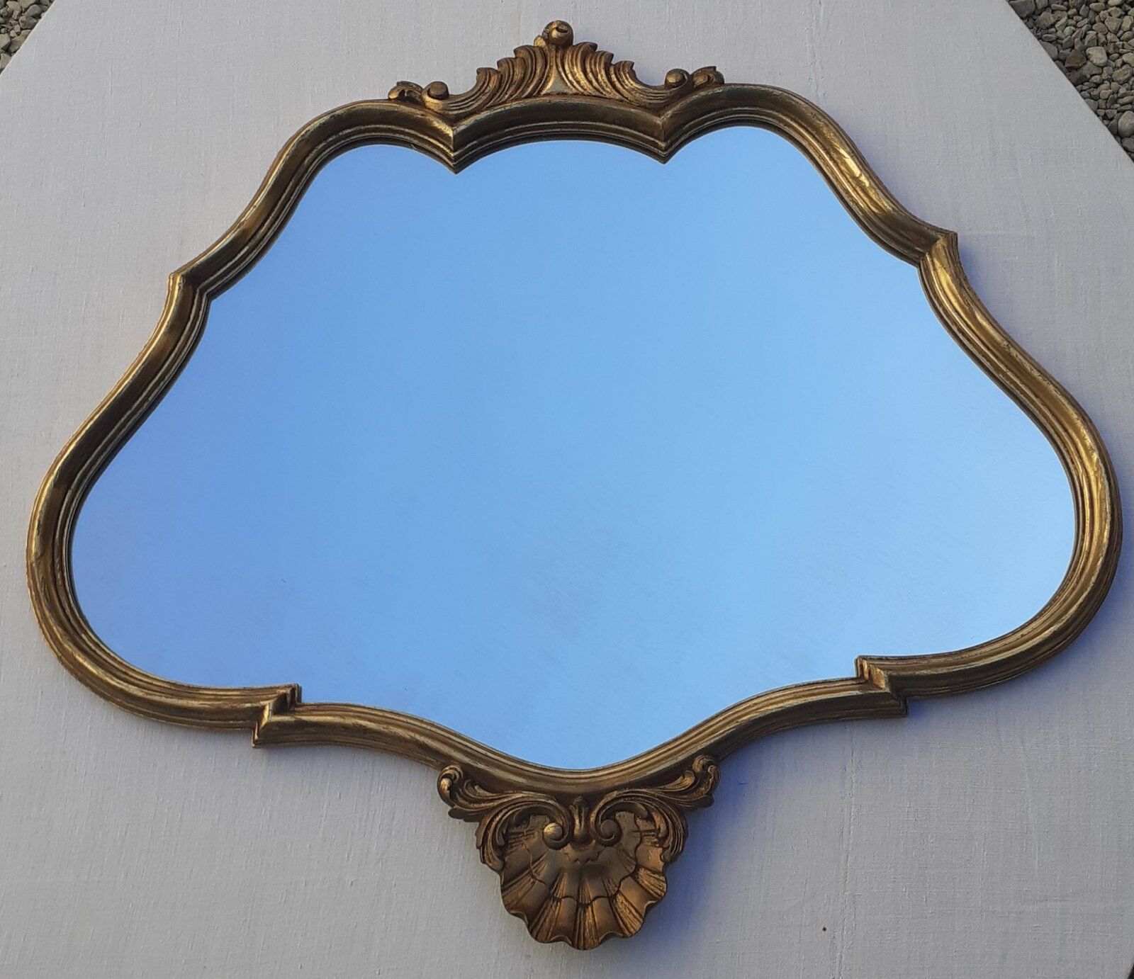 Resin mirror 76 x 69 cm