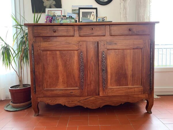 Buffet bas ancien en merisier