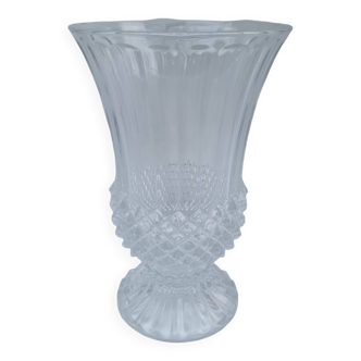 Chiseled crystal vase
