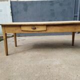 Farm table