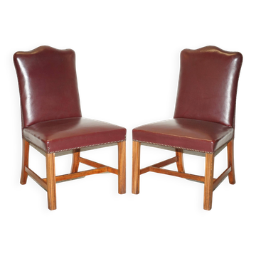 Paire de fauteuils de bureau en cuir Spencer House
