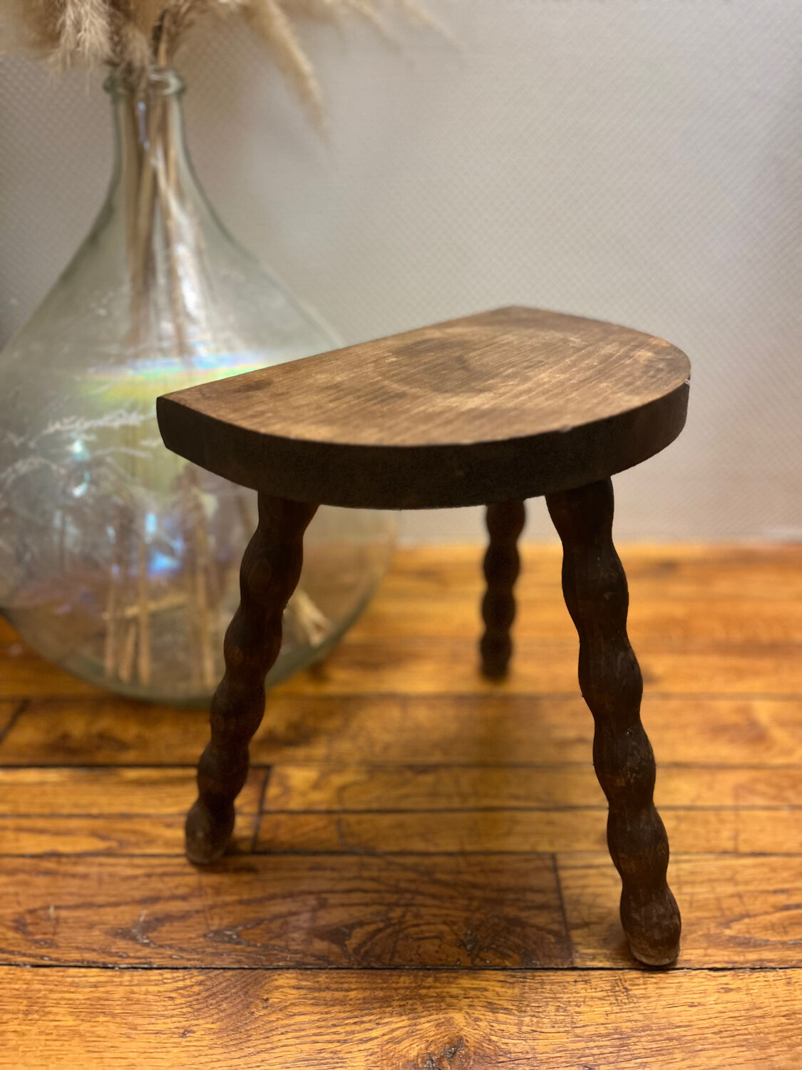 Vintage tripod stool from the 50s/60s