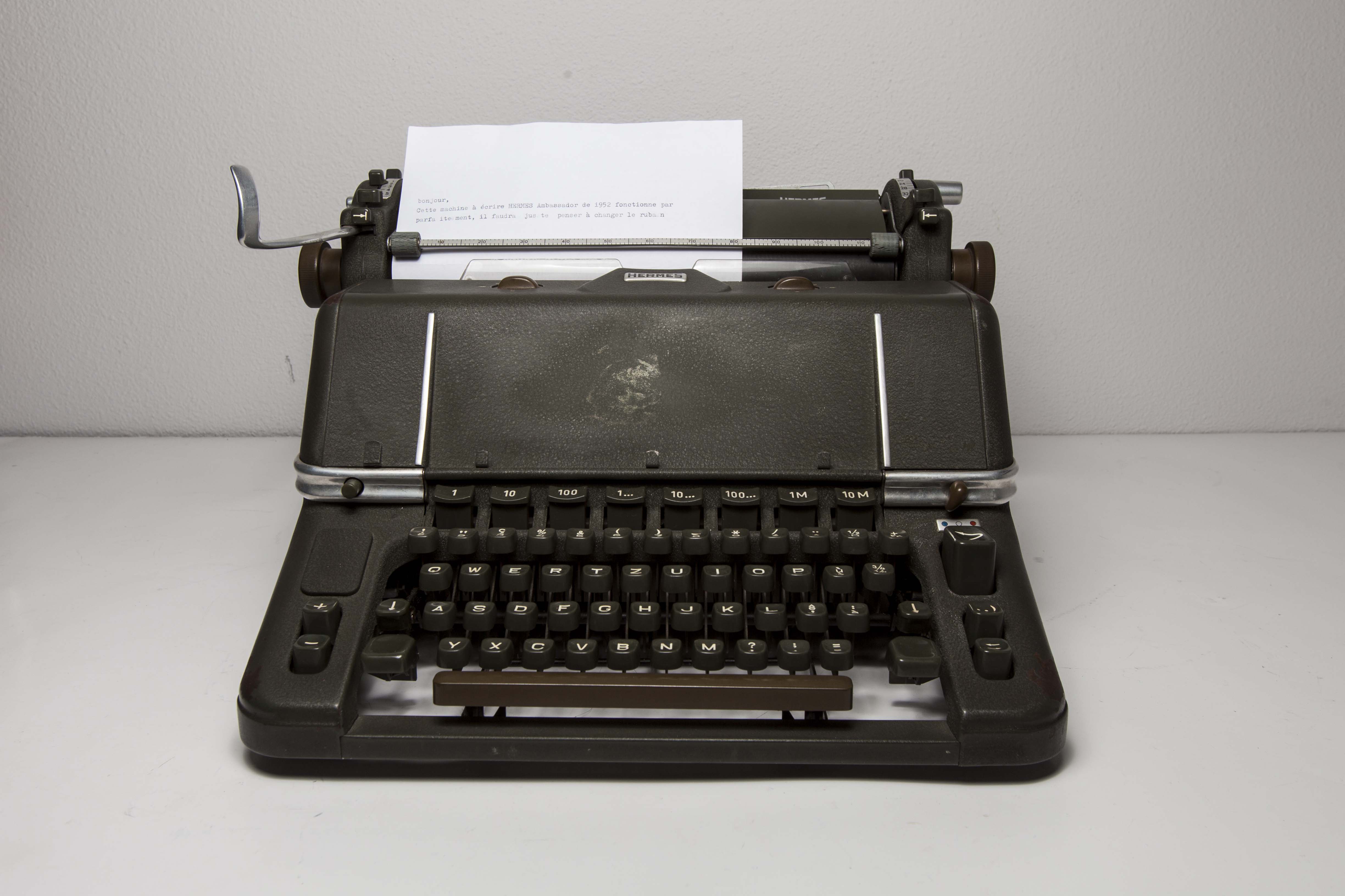 Hermes ambassador typewriter, 1952