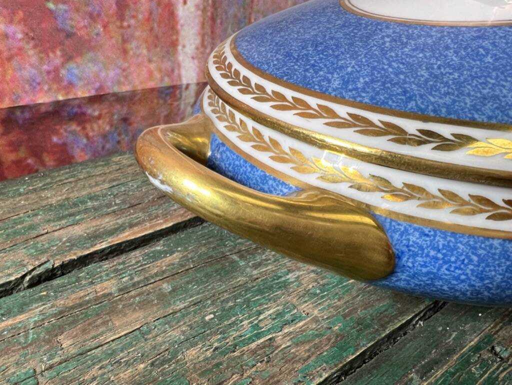 Vegetable tureen in Limoges porcelain Bernardaud