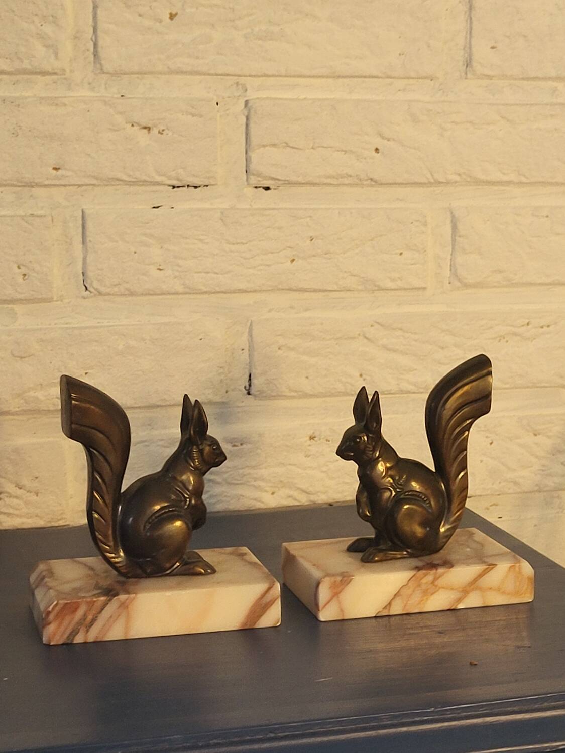 Squirrel bookend
