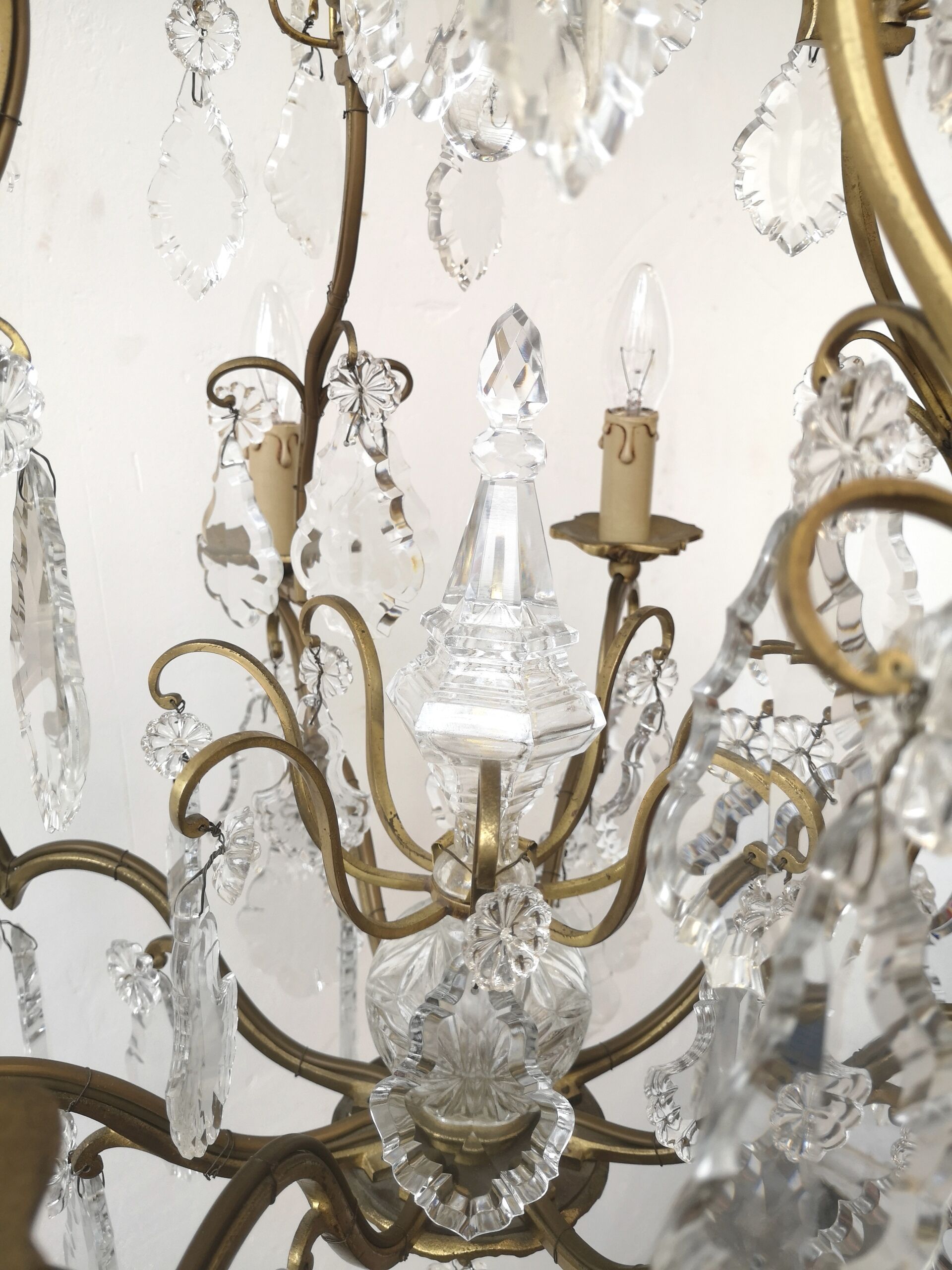 Lustre baccarat stamp cage 8 fires