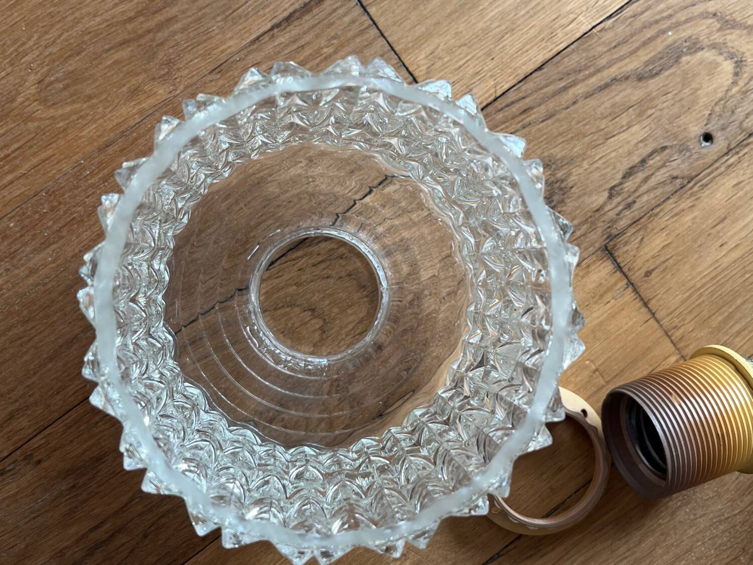 Vintage pendant light in chiseled glass and steel tube from the 70s