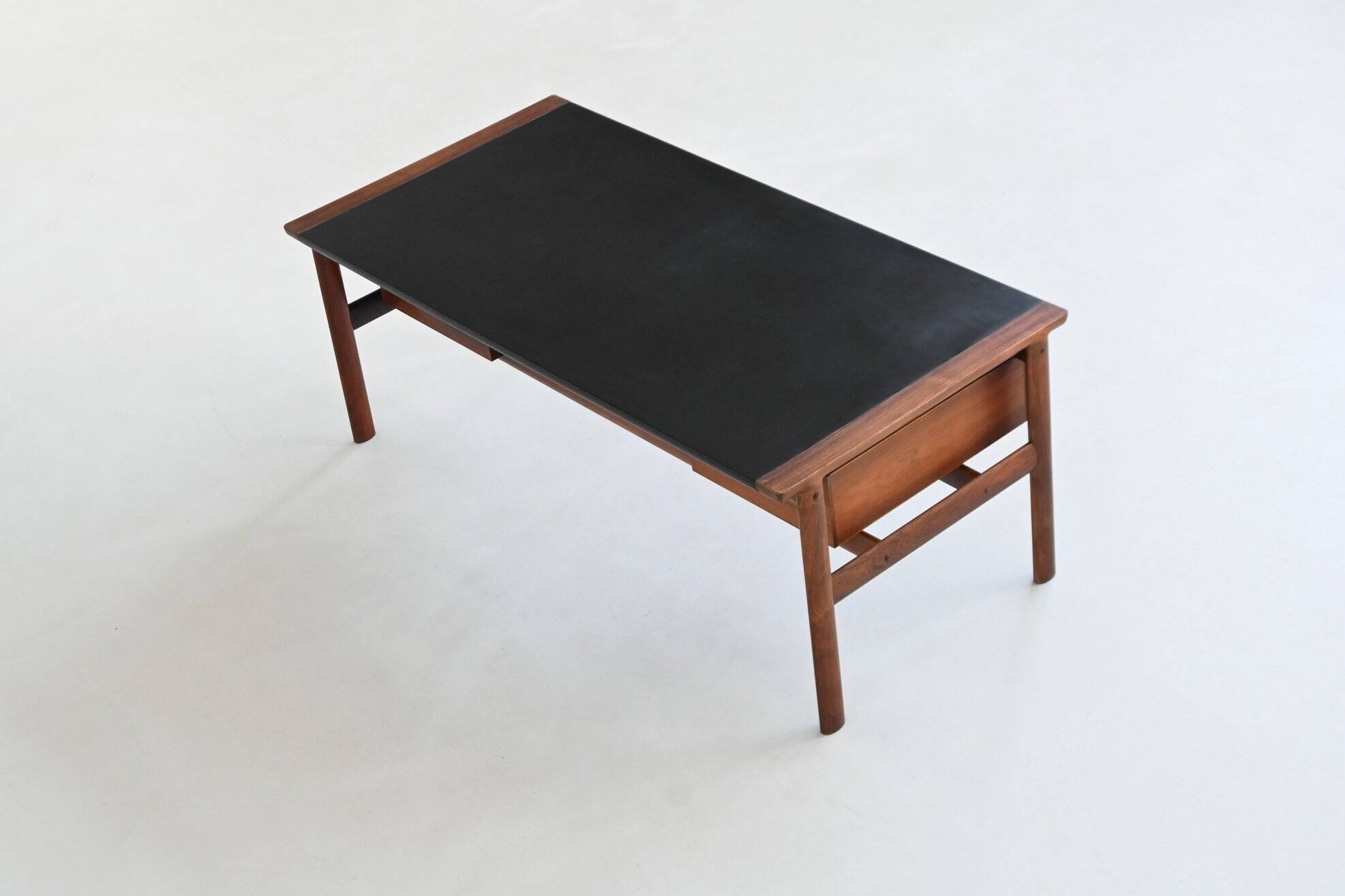 Arne Vodder desk in rosewood and leather Sibast Denmark 1960