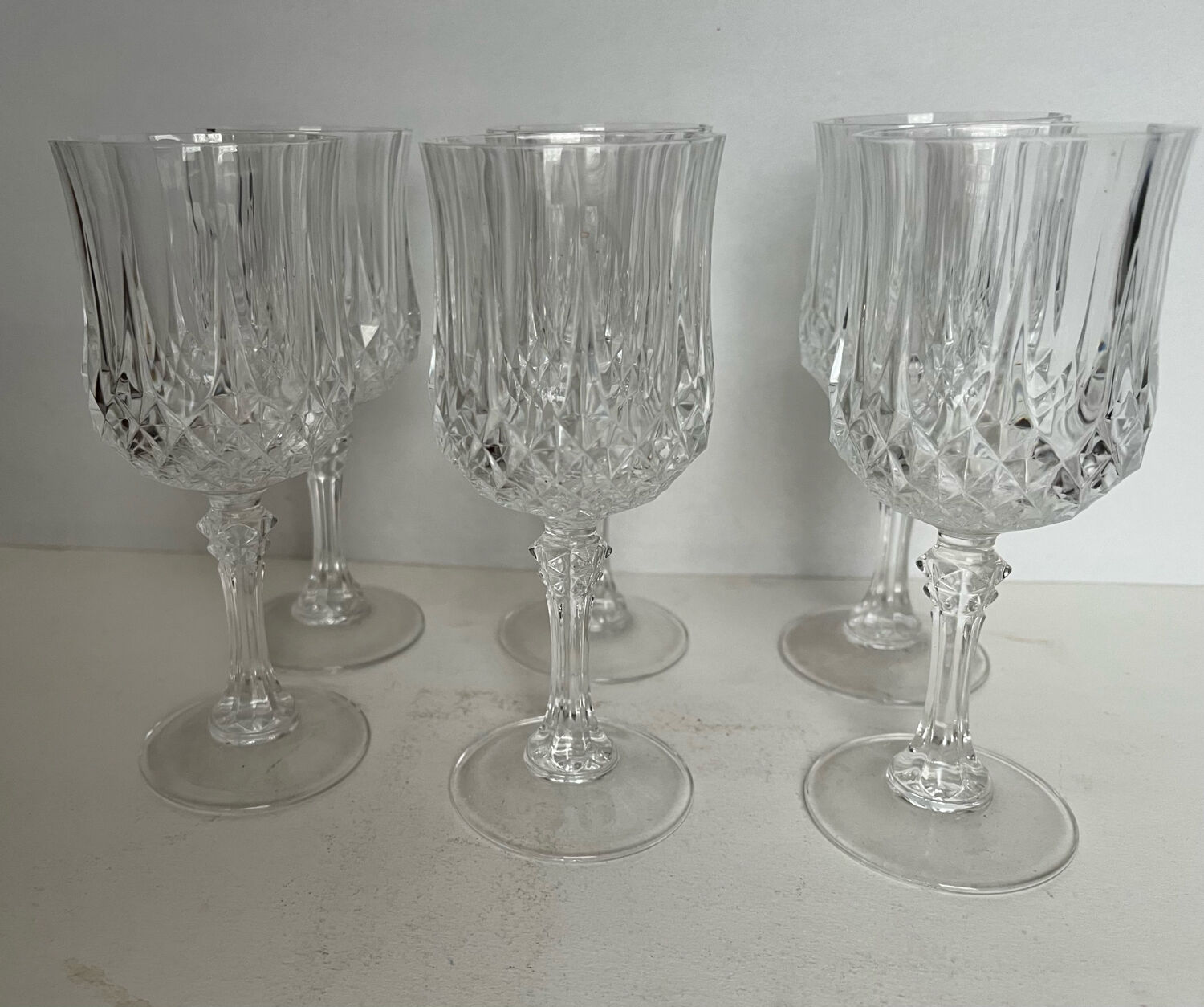 6 crystal wine glasses