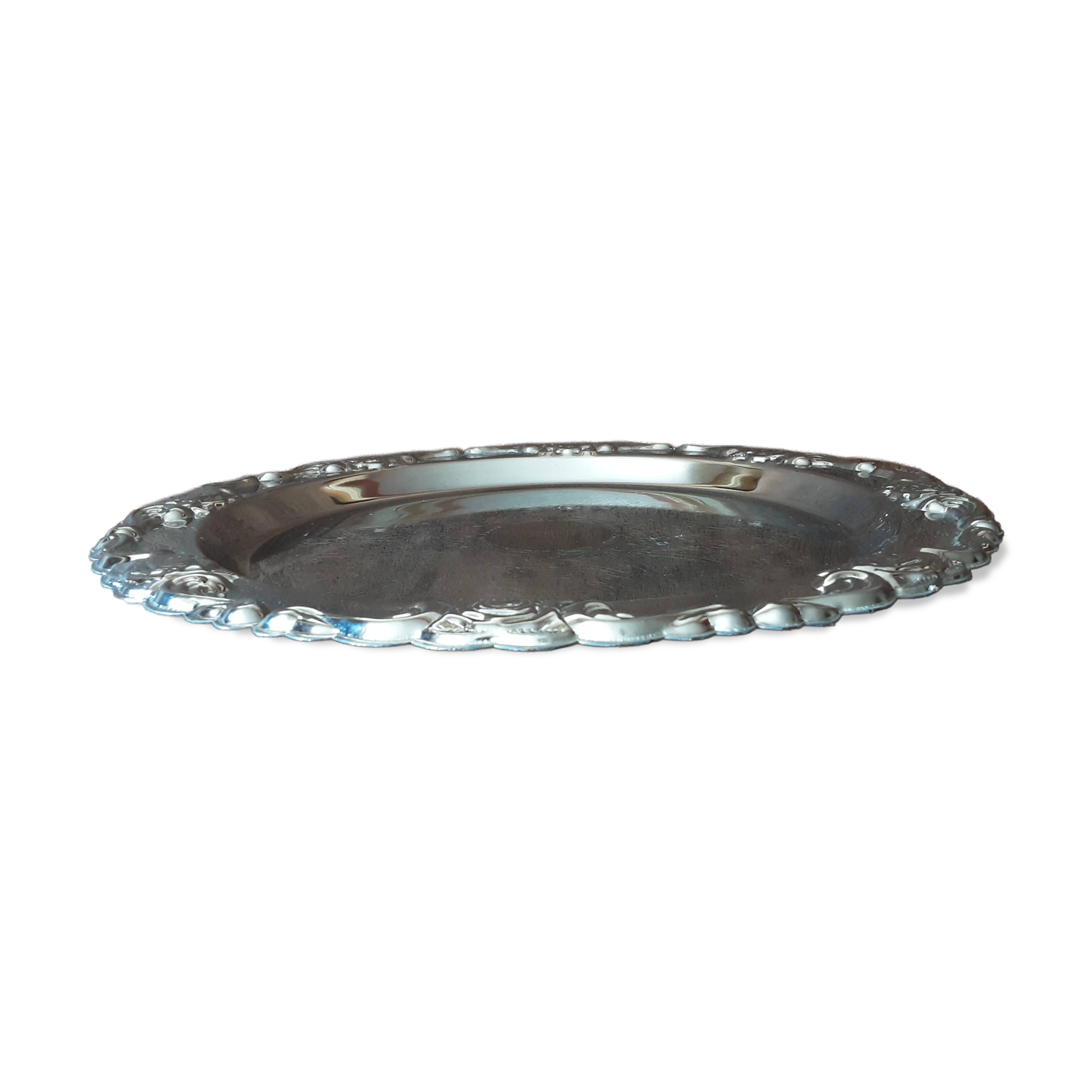 Silver-coloured metal plate