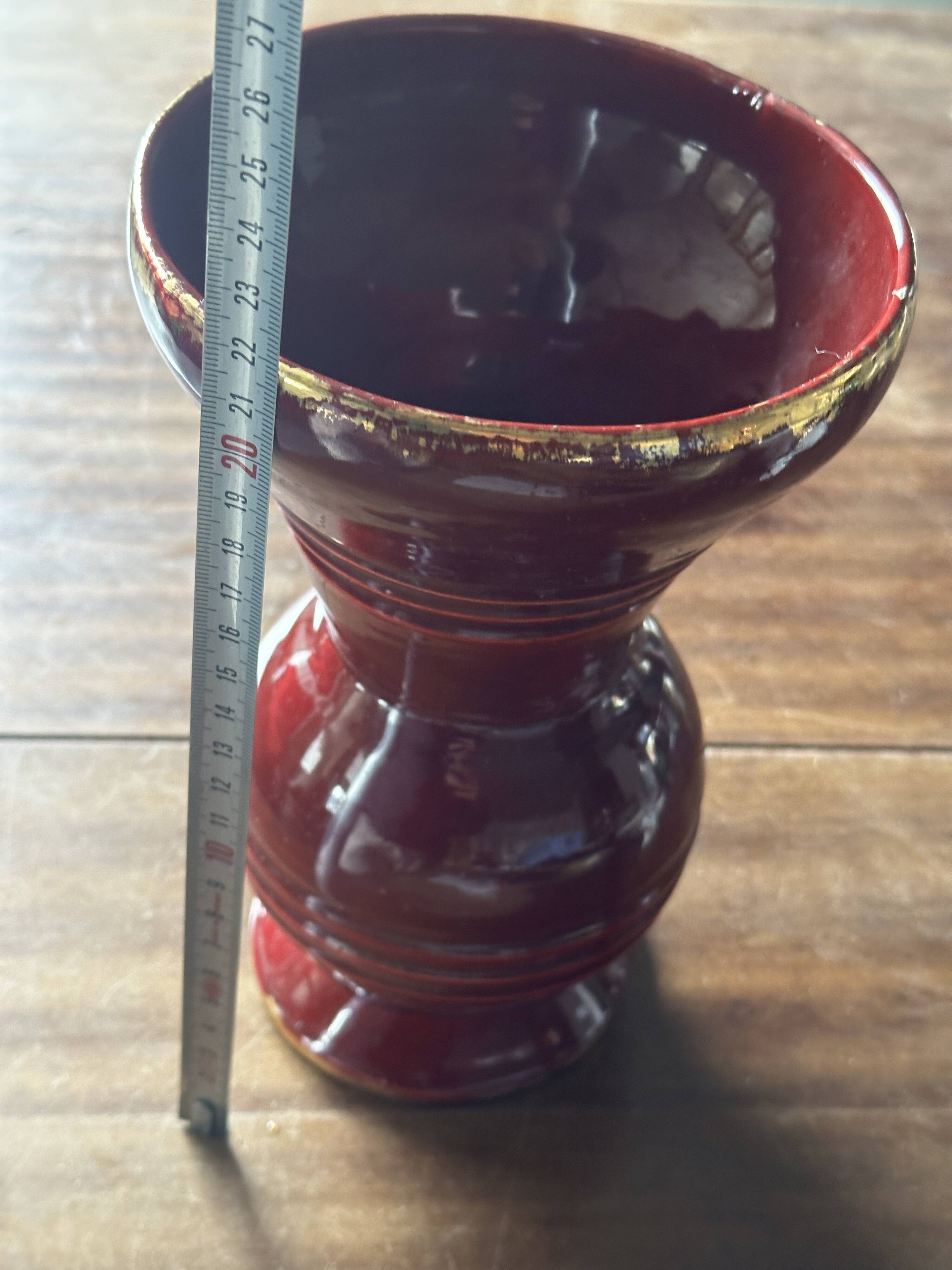 Ringed ceramic vase from Louviers, red and gold, 1950s