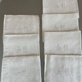 7 serviettes de table  anciennes en damassé à décor cheval monogramme AR - Linge french antique