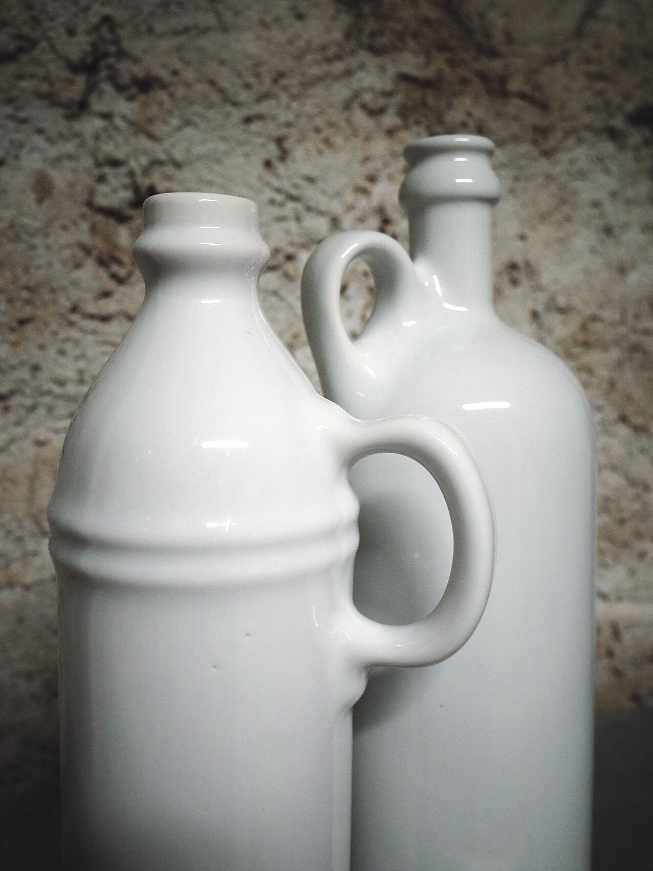 Bottles in white ceramic
