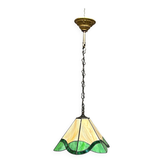 Lustre de style Tiffany. Vitrail.