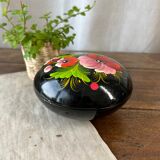 Round box - hand painting