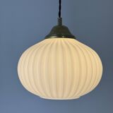 Vintage fluted opaline suspension light