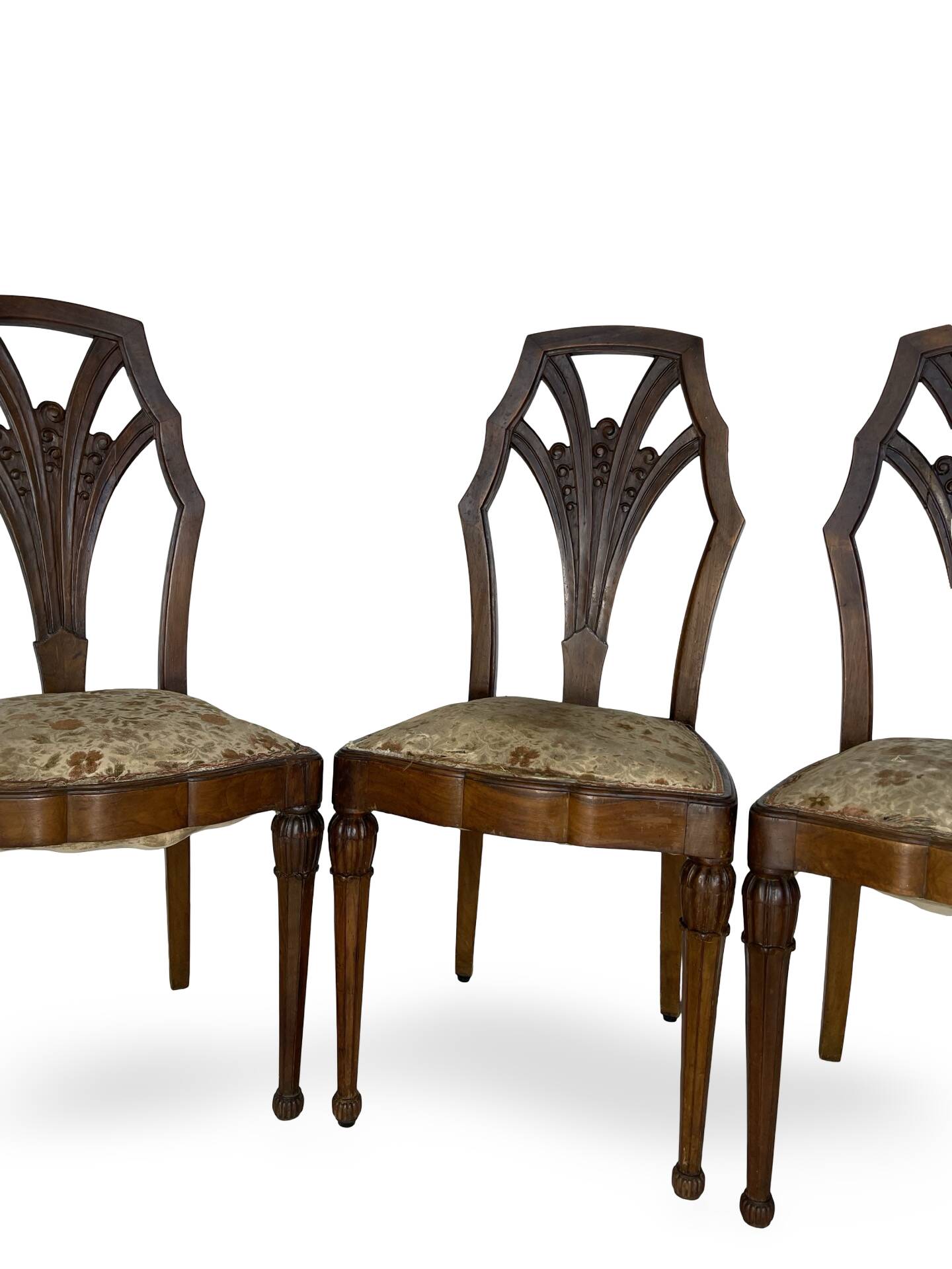 Ensemble de 6 chaises de salle à manger en noyer sculpté Art Déco, années 1920/1930
