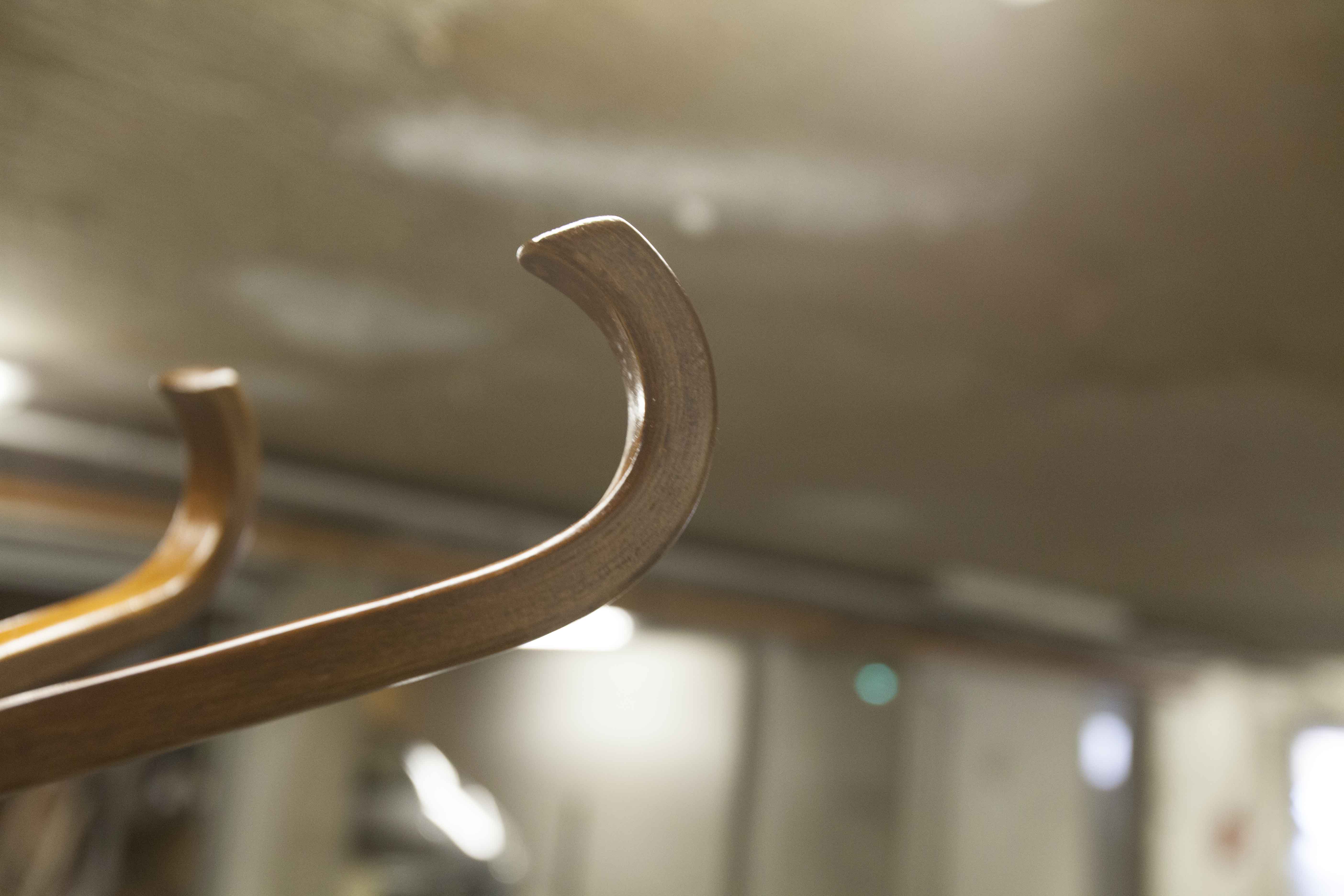 Coat rack rotating parrot Baumann 1960